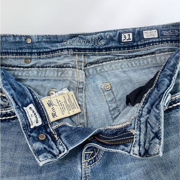 Miss Me Shorts Capri Bermuda Fleur de Lis Rhinestones Embroidered Size 31 - Picture 7 of 9